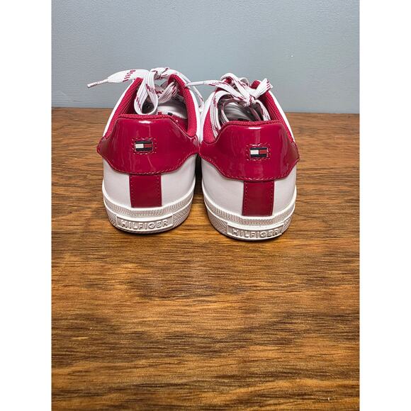 Tommy Hilfiger Women’s 9.5 Shoes White & Red Faux Leather Preppy Logo 90s Vibe - Picture 3 of 8